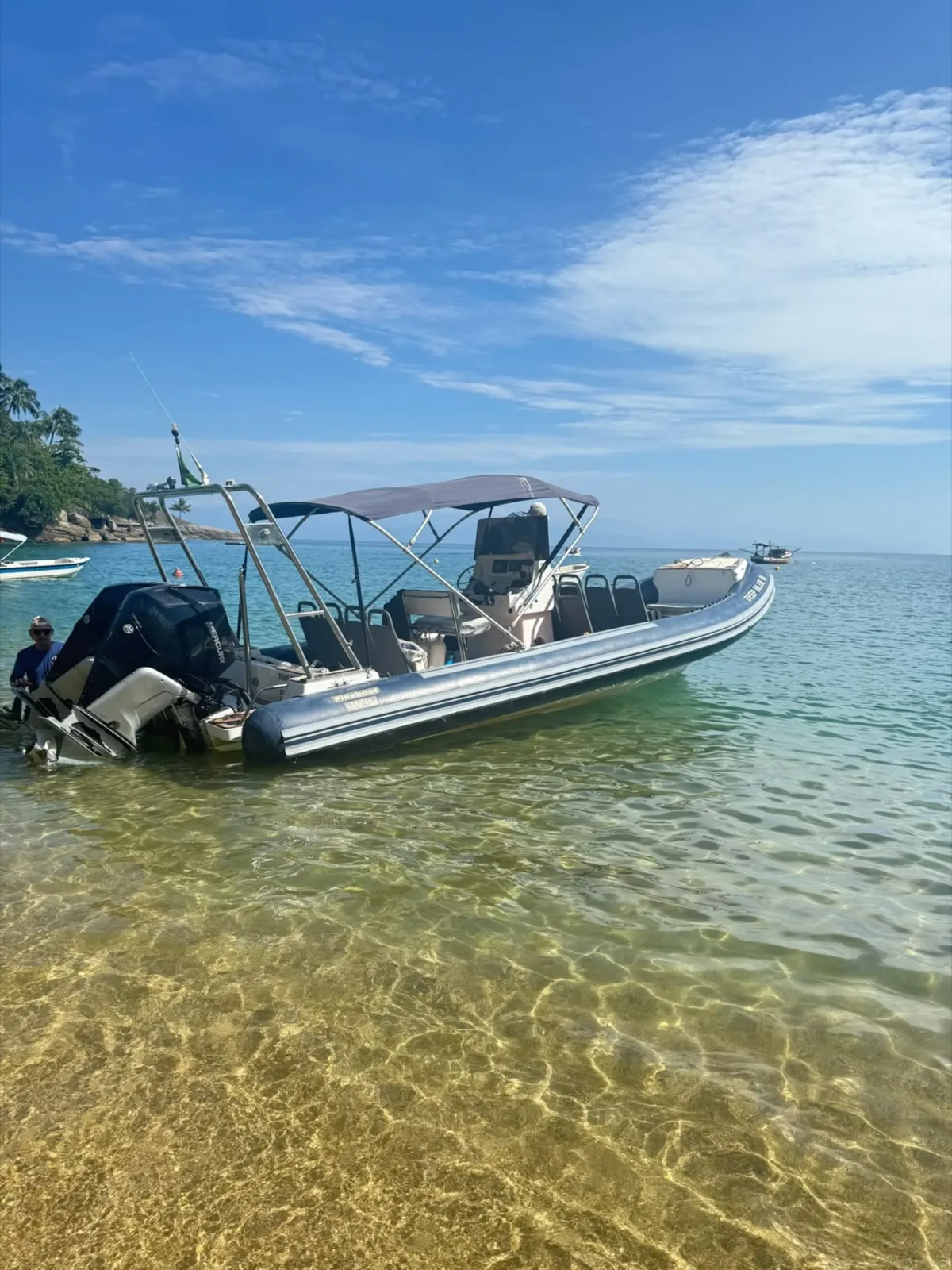 Passeio coletivo para Ilhabela em parceria com a Engra Tour