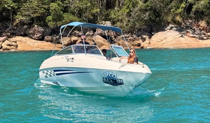 Lancha ALL IN (FOCKER 22) em Ubatuba
